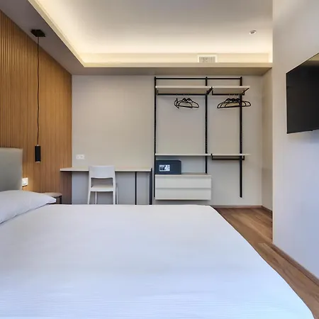 Bilocale Elegante- Viale Turati, Lecco