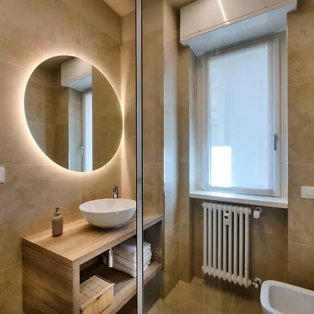 Apartment Bilocale Elegante- Viale Turati,